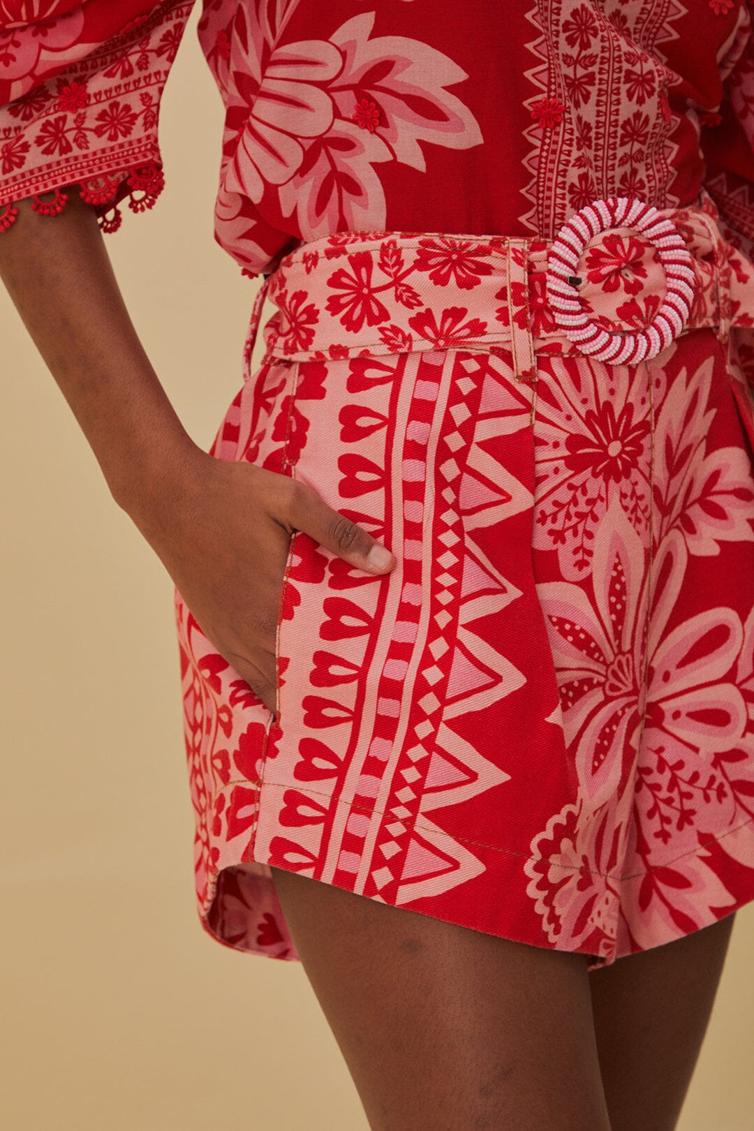 Flora Tapestry Red Shorts – FARM Rio