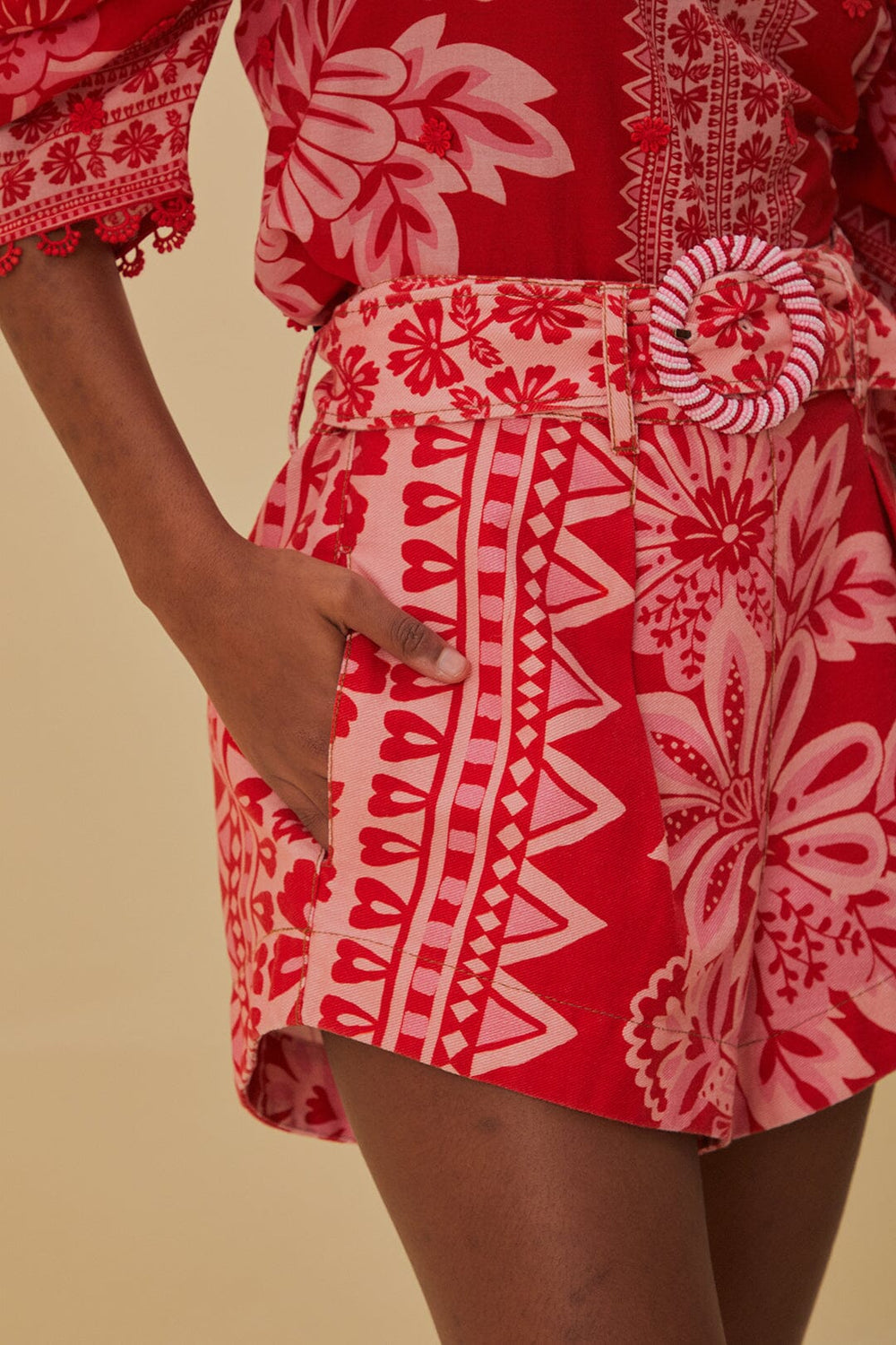 Flora Tapestry Red Shorts – FARM Rio