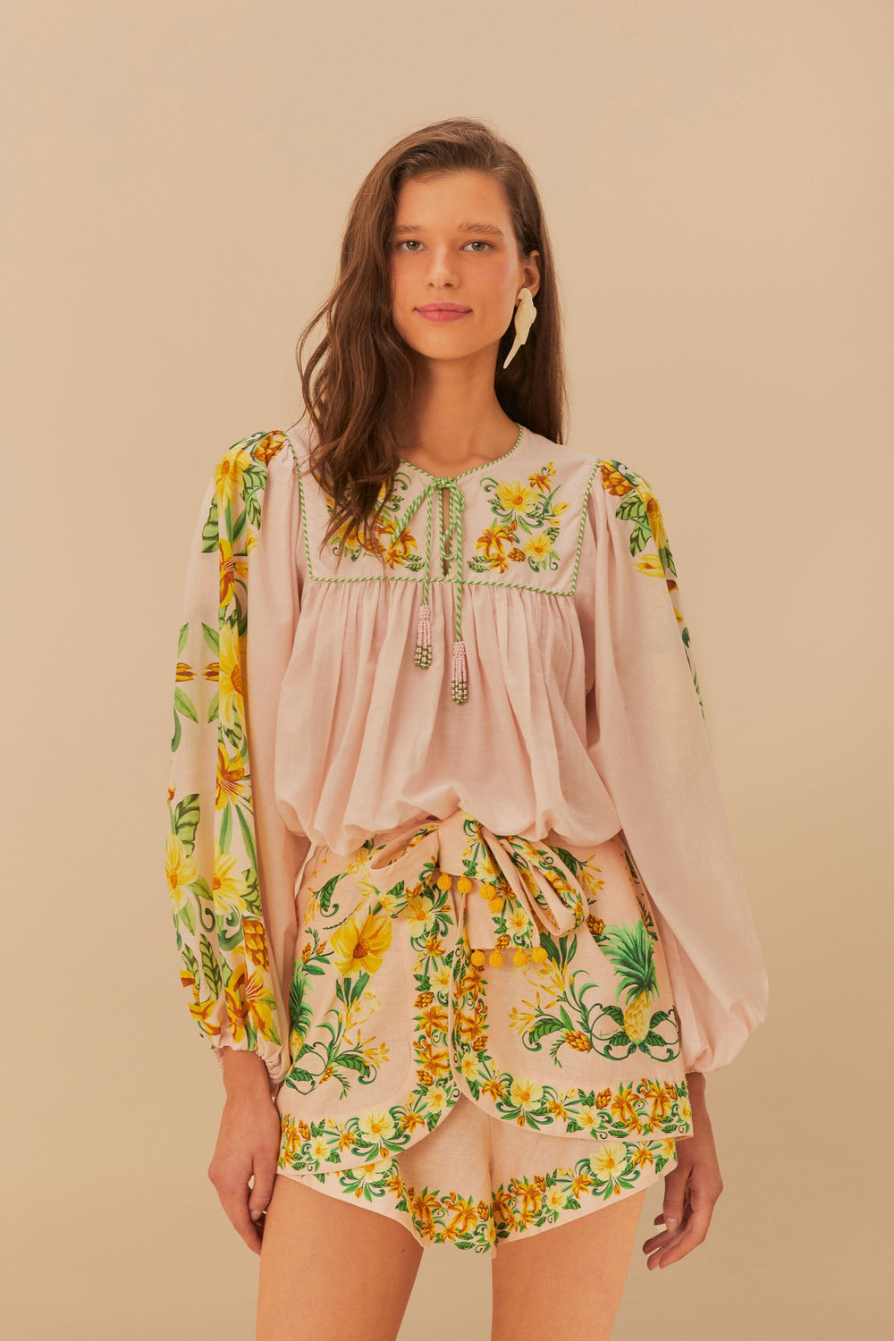 Pink Botanical Beauty LENZING™ ECOVERO™ Euroflax™ Shorts – FARM Rio