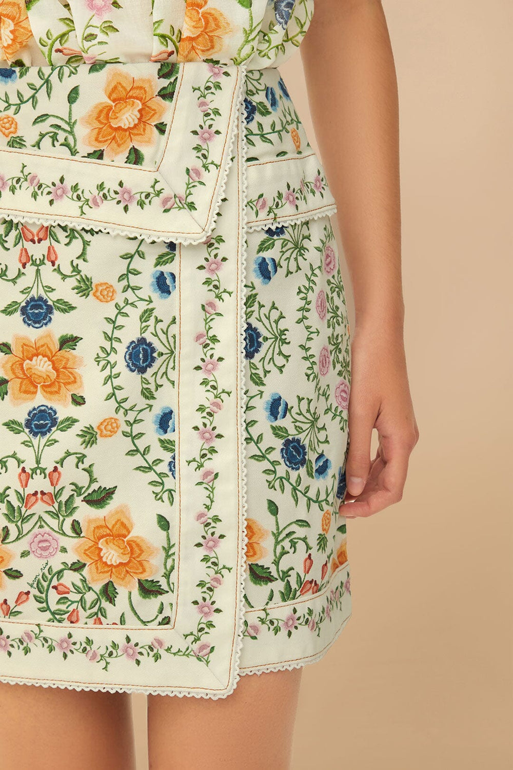 Off-White Folk Floral Mini Skirt – FARM Rio