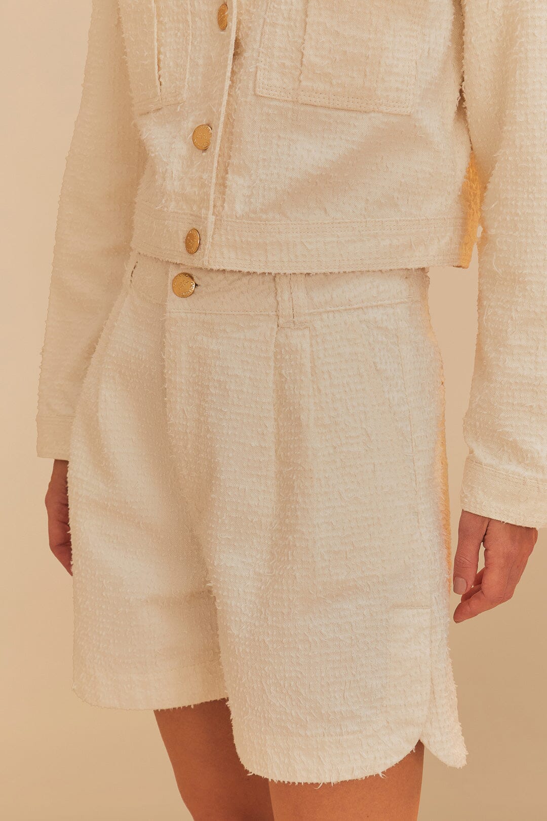 Off-White Twill Laser Pleated Shorts – FARM Rio