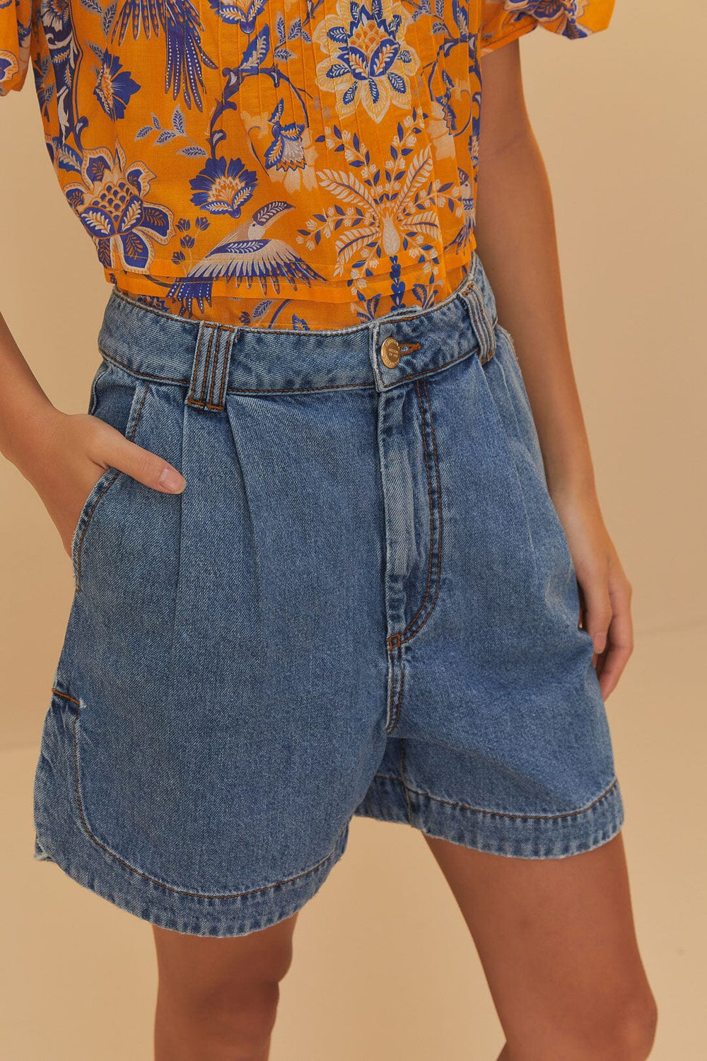 Denim Pleated Shorts – FARM Rio