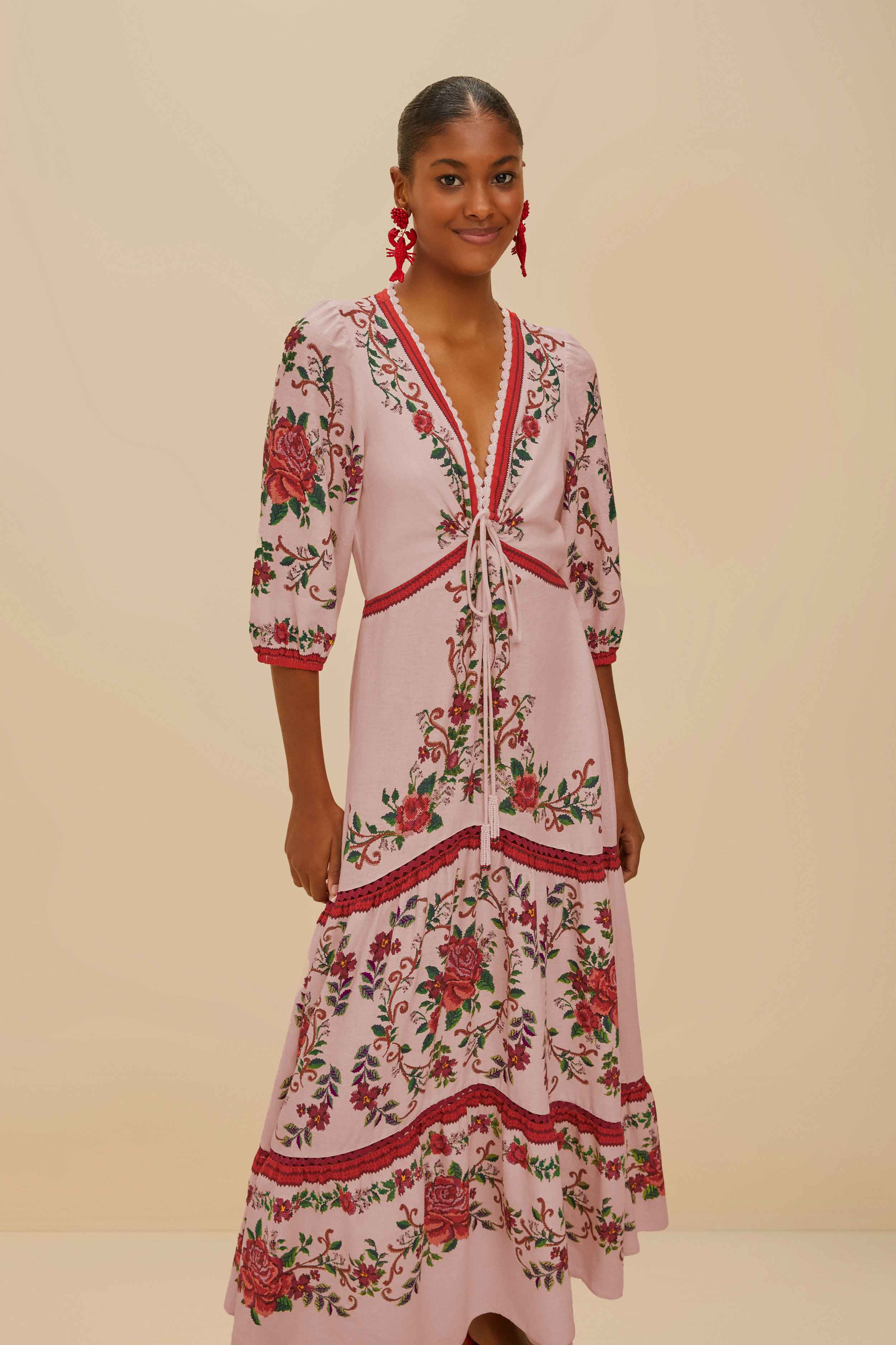 Pink Flower Tapestry LENZING™ ECOVERO™ Euroflax™ Maxi Dress – FARM Rio