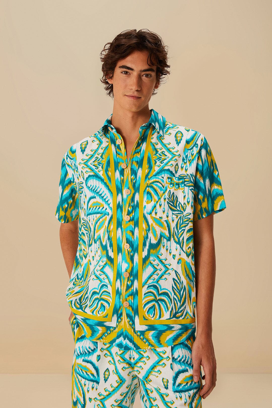 Sand Tropical Tapestry LENZING™ ECOVERO™ Euroflax™ Shirt – FARM Rio