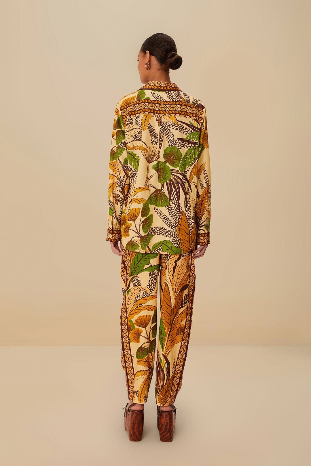 Sand Foliage Sketch LENZING™ ECOVERO™ Euroflax™ Pants – FARM Rio