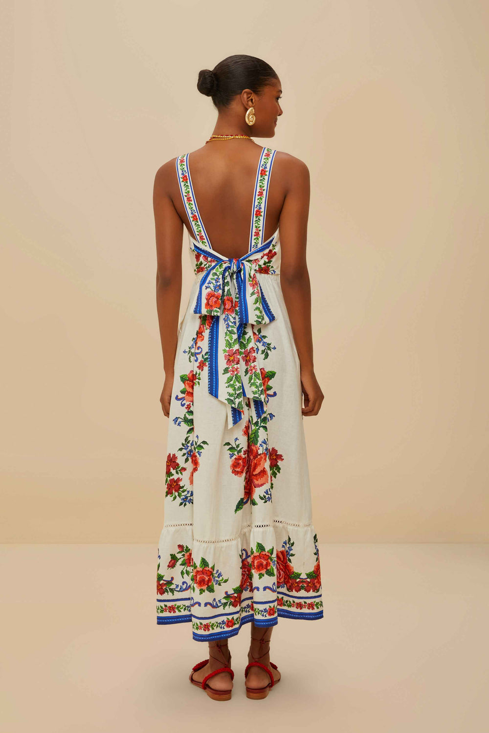Off-White Flower Tapestry LENZING™ ECOVERO™ Euroflax™ Maxi Dress – FARM Rio