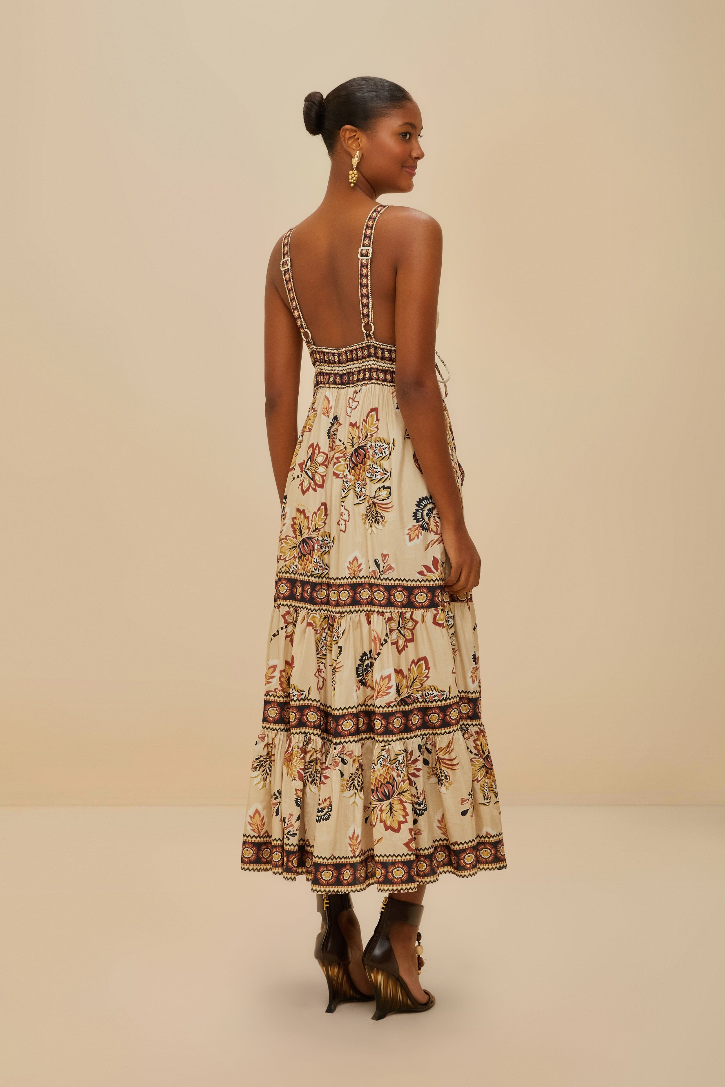 Sand Aura Floral Sleeveless Midi Dress – FARM Rio