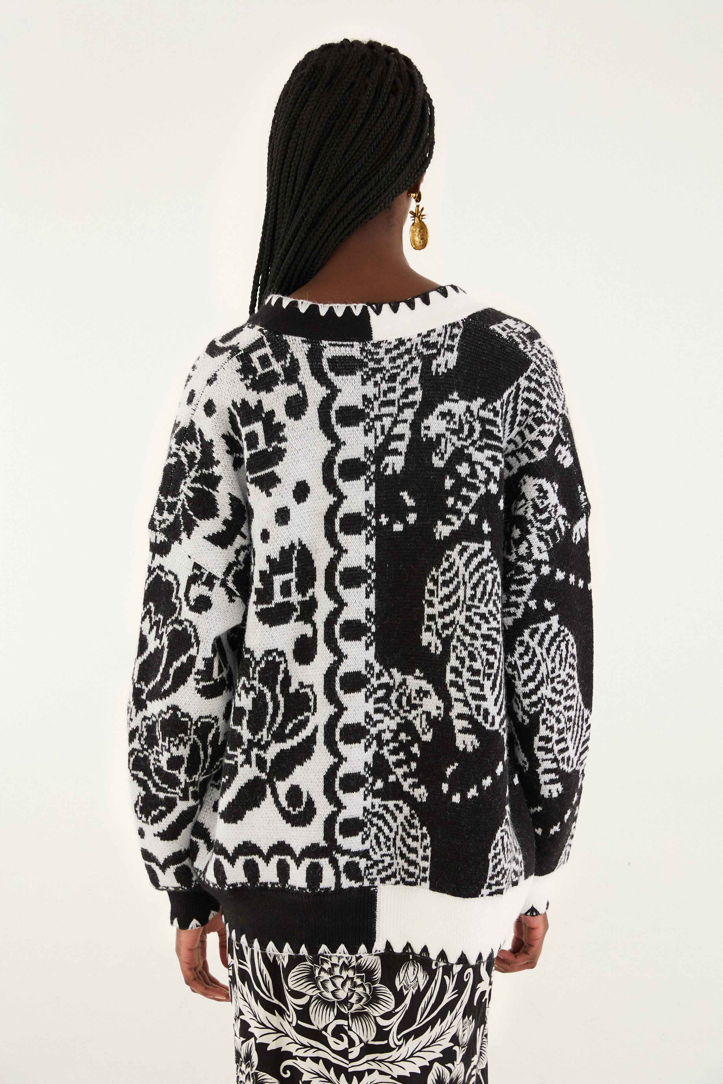 Black & White Mixed Striped Tigers Buttoned Knit Cardigan