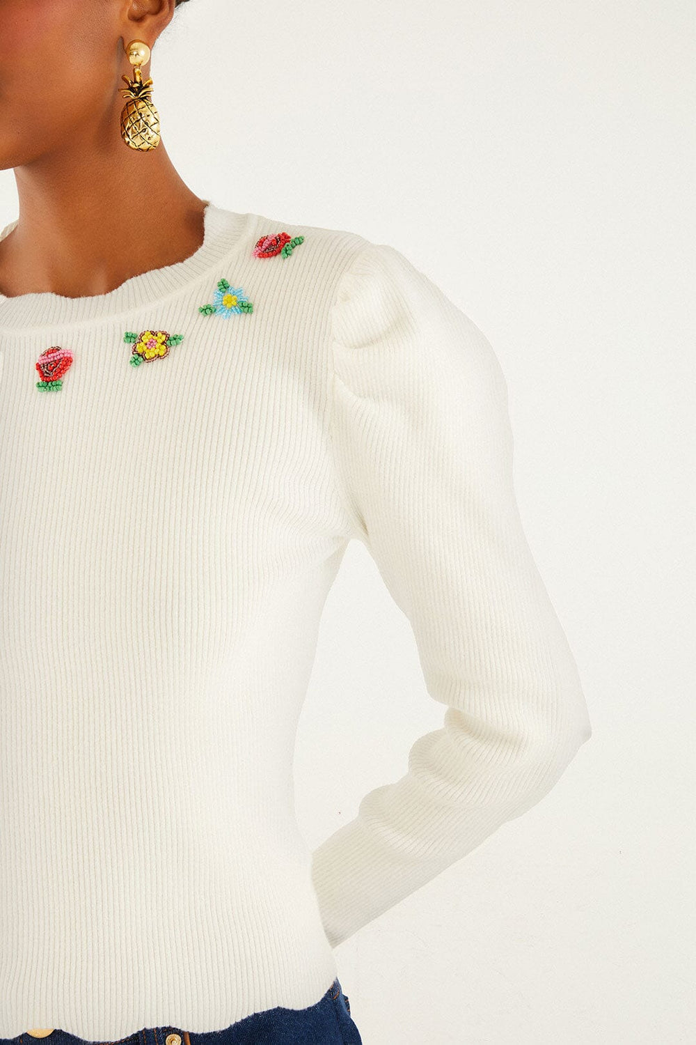 Off-White Flower Embroidery Knit Top