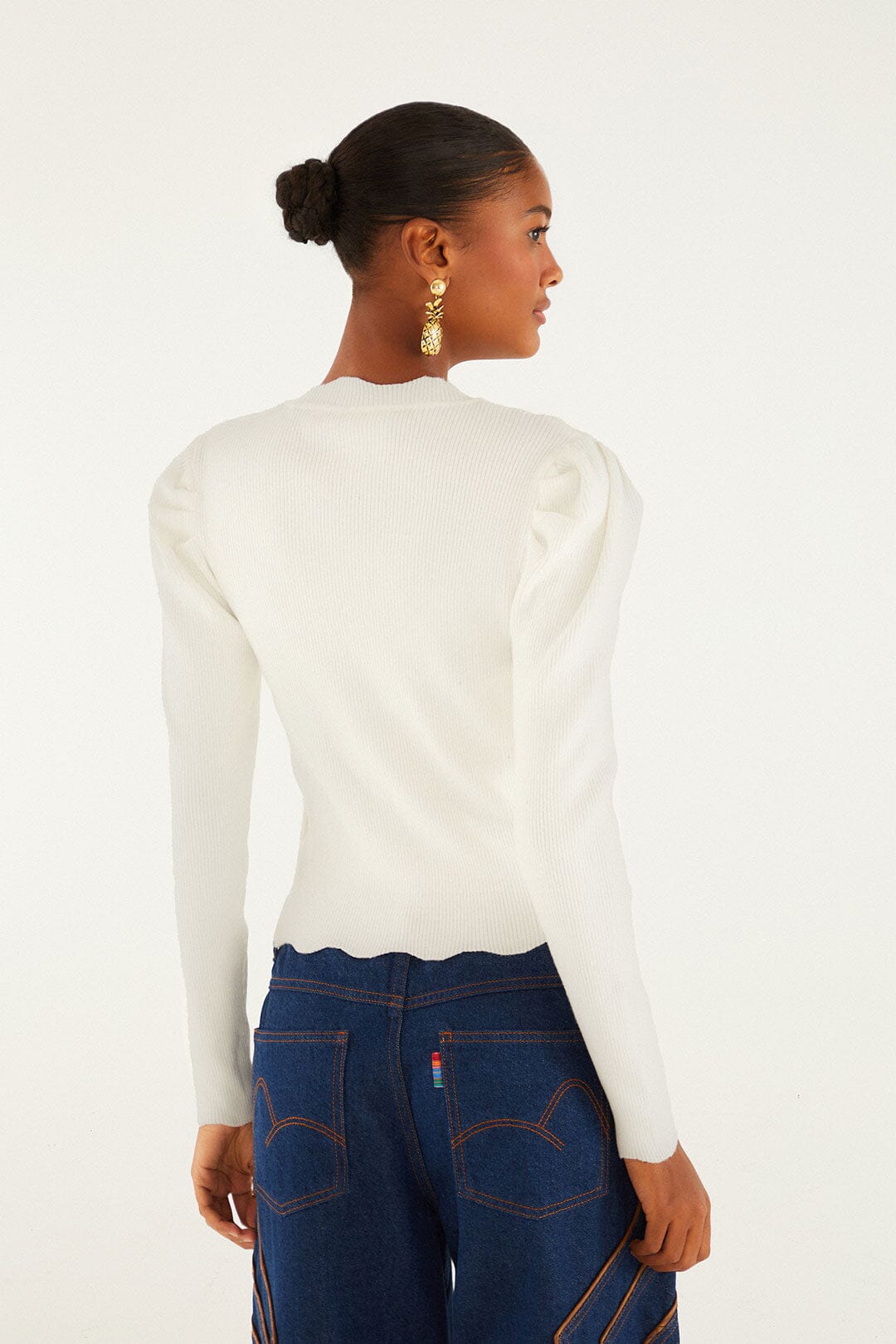 Off-White Flower Embroidery Knit Top