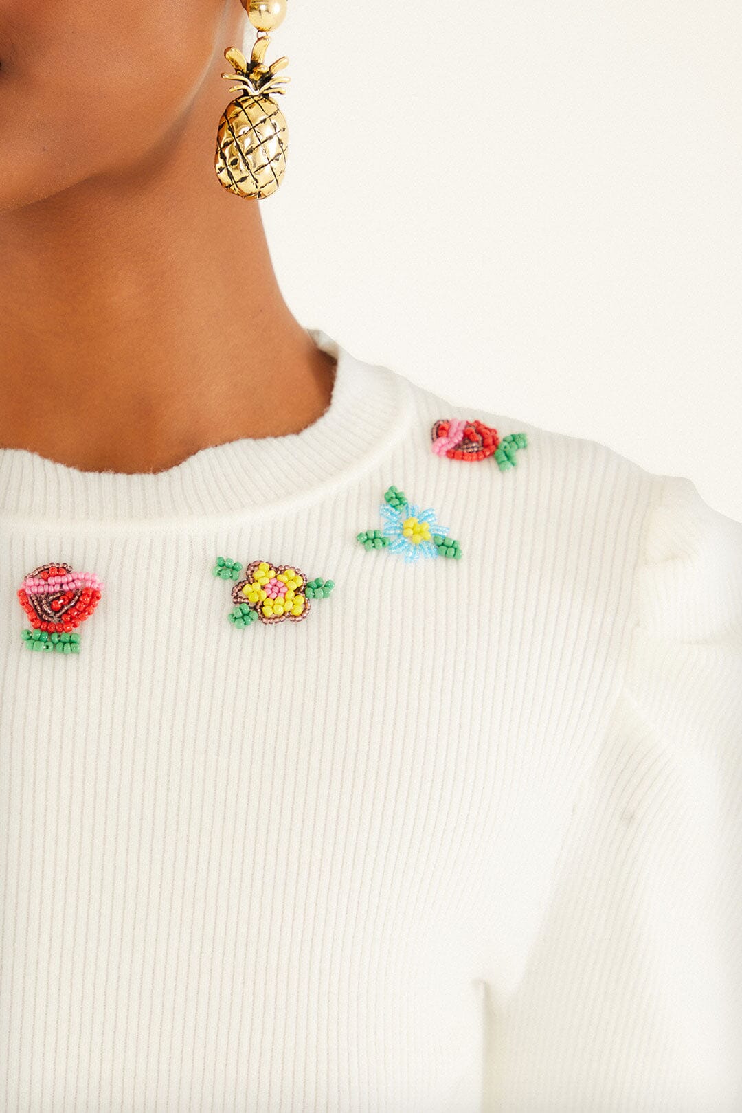 Off-White Flower Embroidery Knit Top