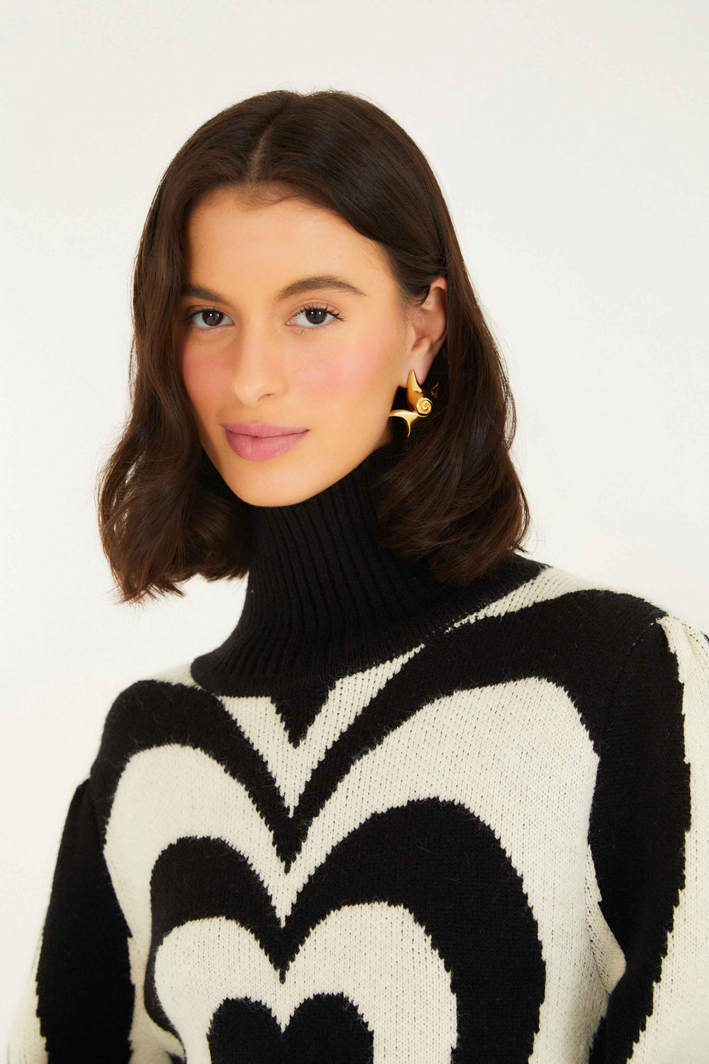 Black And White Heart Gradient Knit Sweater